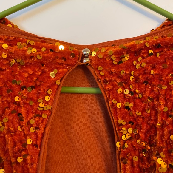 Orange formal dress - Picture 6 of 7